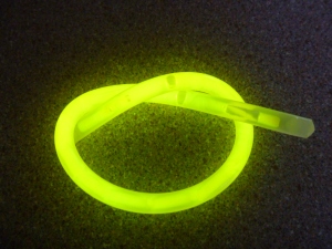 Twisted glow bracelet